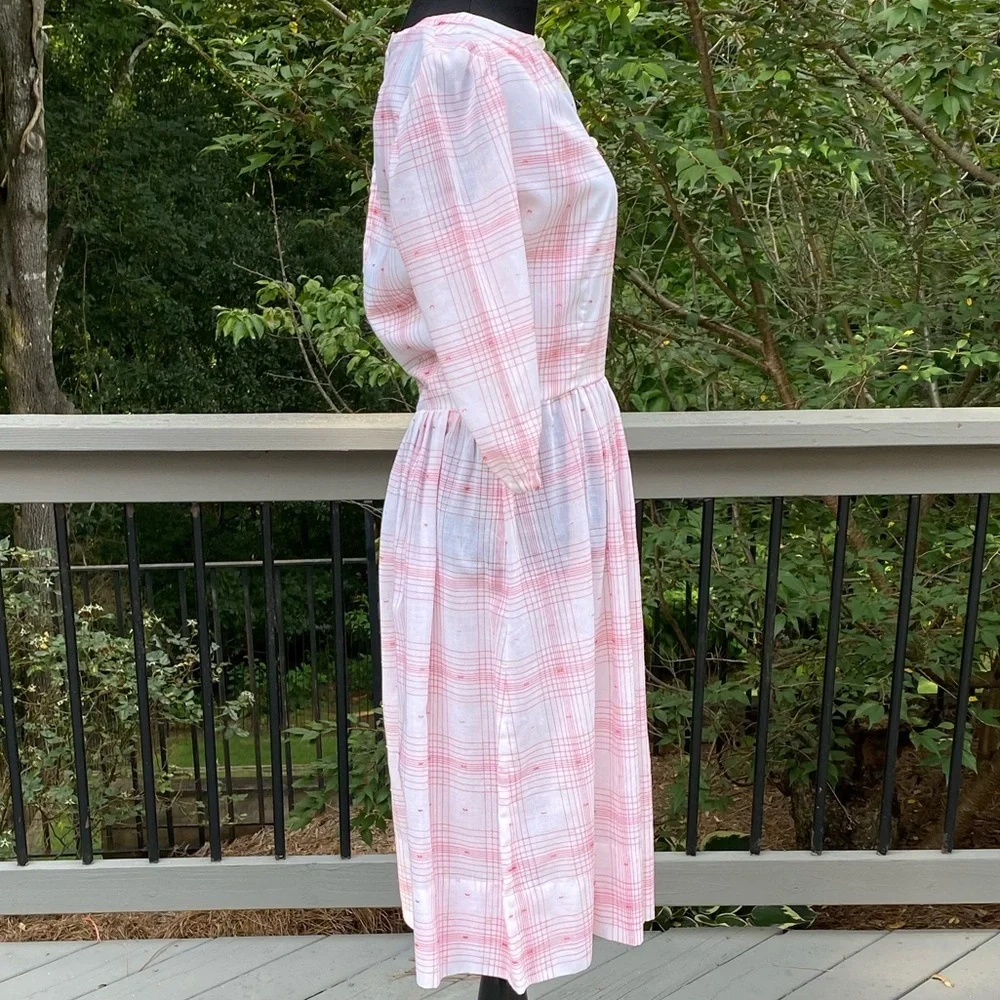 Vintage 60s does 50s Plaid Fit and Flare Cotton Day Dress - Picture 3 of 13